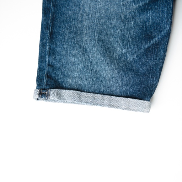 Abercrombie & Fitch Dark Denim Perfect Stretch Cuffed Shorts Size 6/W28 - Picture 5 of 13